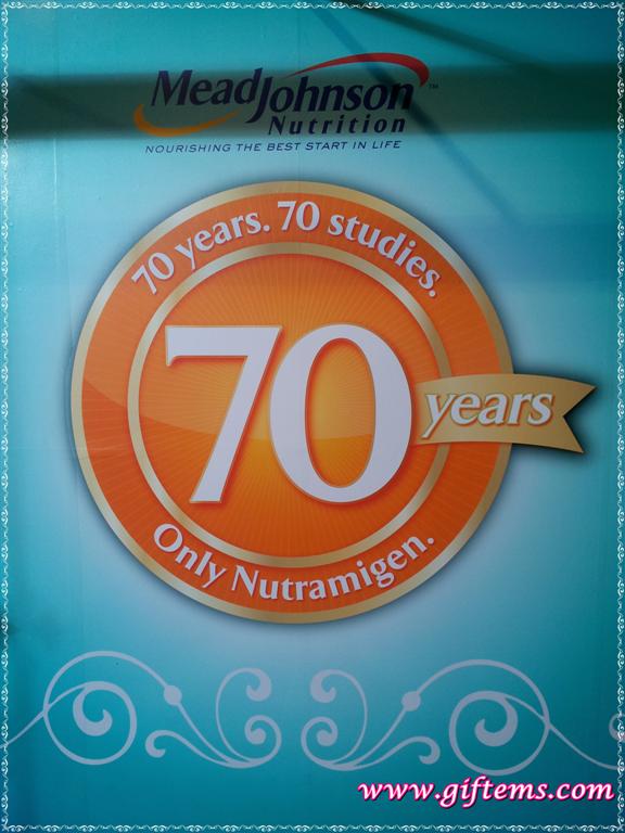 จัดซุ้มปลาตะเพียนไทย ณ วังพญาไท "70 Years 70 Studies MeadJohnson Nutrition"