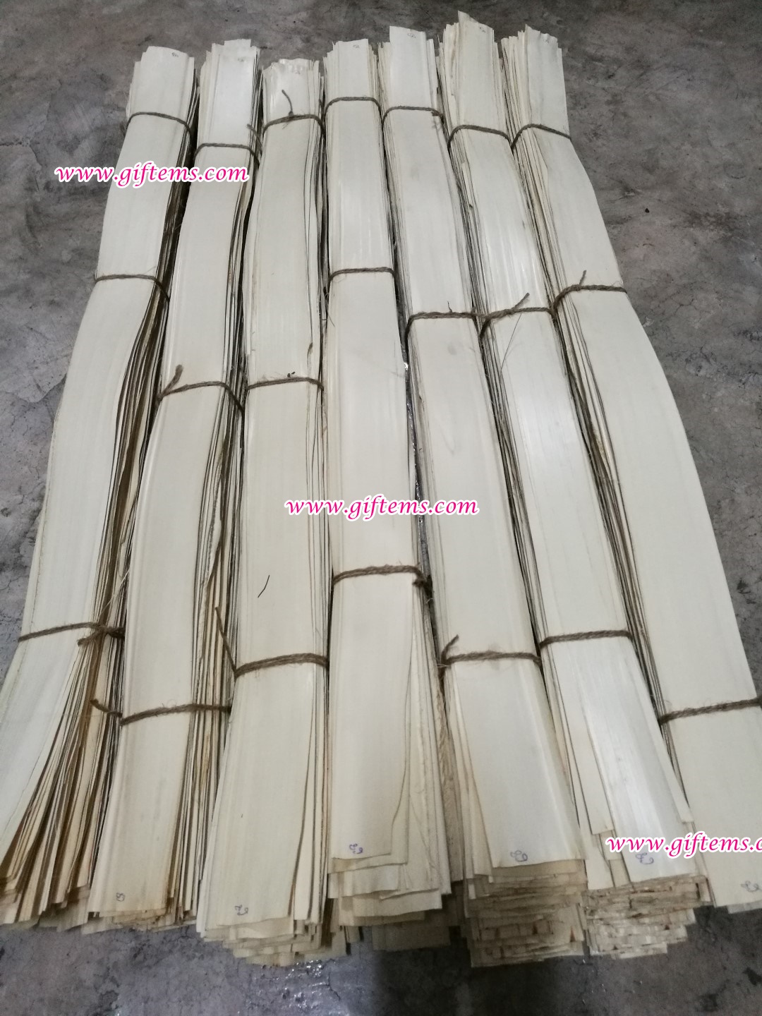 ใบลานสำหรับงานหัตถรรม